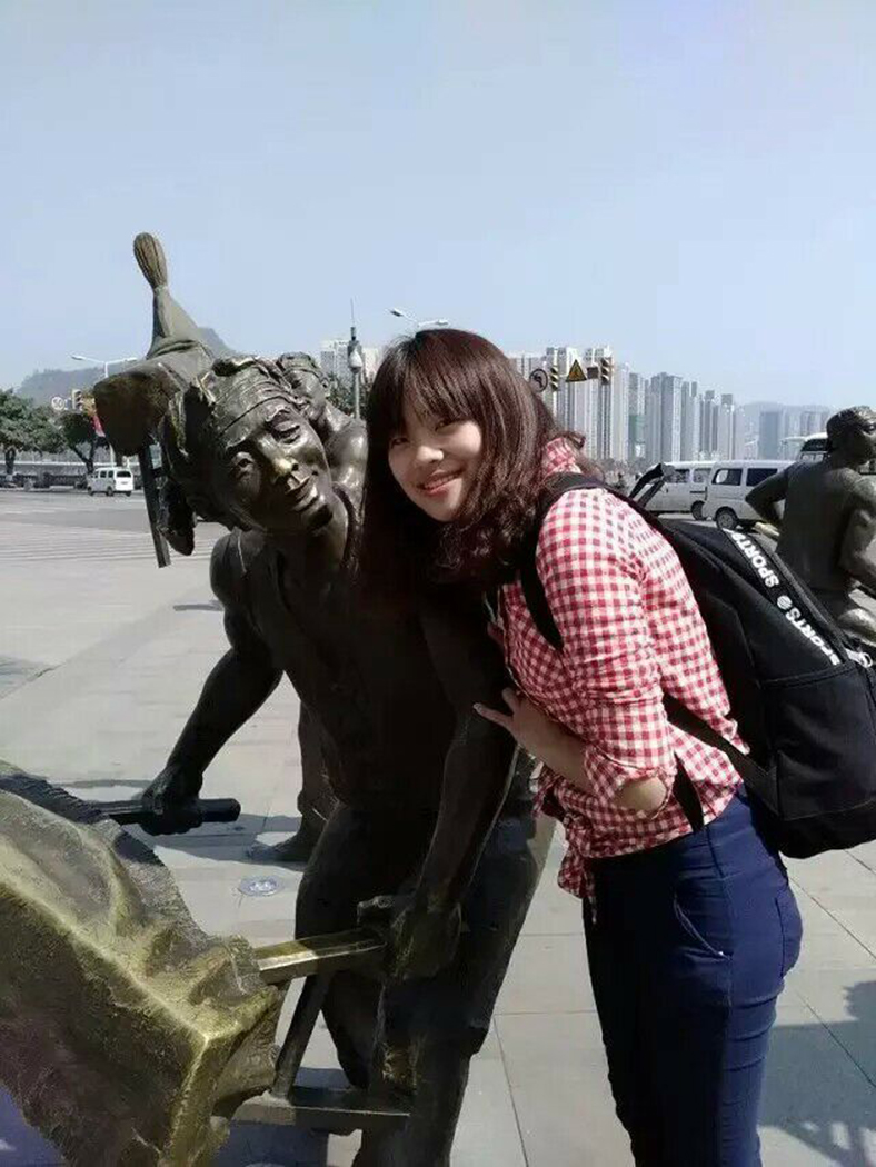 刘森梅 美术教育系.jpg