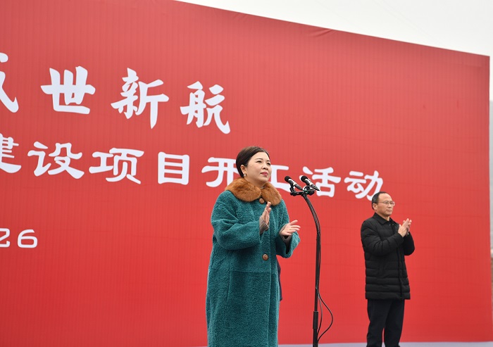 万州区委副书记、区长 聂红焰宣布学校新校区建设开工.jpg